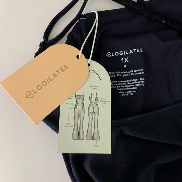 BLOGILATES Peek A Boo‎ Onesie 1X Plus Jumpsuit Flare Leg Pilates Workout NWT - Picture 14 of 16